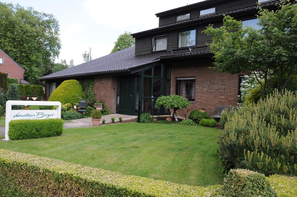 בית הארחה Feldhausen 	Landhaus Berger מראה חיצוני תמונה