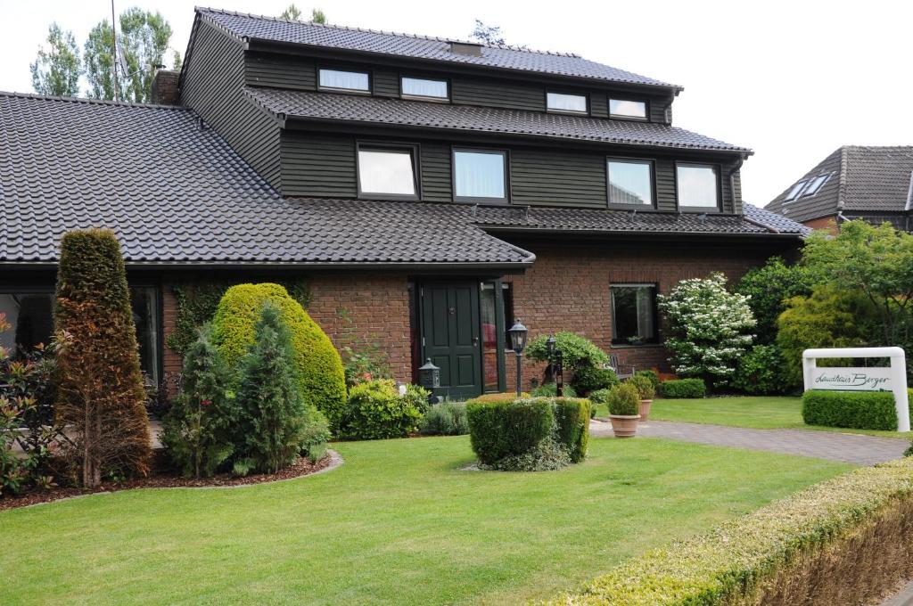 בית הארחה Feldhausen 	Landhaus Berger מראה חיצוני תמונה